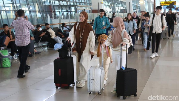 Penumpang Pesawat Diperkirakan Capai 9 Juta Saat Mudik Lebaran 2026