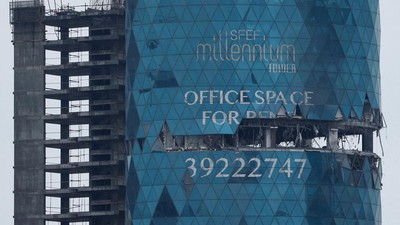 Gedung Kantor di Iran Nyaris Terbelah Usai Dihantam Rudal