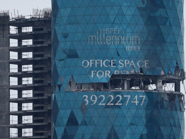 Gedung Kantor di Iran Nyaris Terbelah Usai Dihantam Rudal