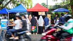Jelang Berbuka, Warga Padati Pedagang Takjil di Taman Merdeka Depok