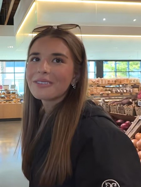 6 Momen Cucu Donald Trump Belanja Mahal Saat Harga Barang Naik, Banjir Kritik