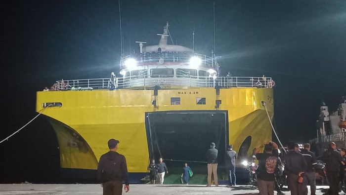 Kapal Portlink VII