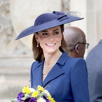 Penampilan Kate Middleton saat menghadiri perayaan Commonwealth Day di London pada Senin (9/3/2026) mencuri perhaian. Dalam acara tahunan tersebut, Kate tampil anggun dengan gaya klasik yang dinilai semakin mencerminkan sosok calon ratu Inggris.  Foto: Samir Hussein/WireImage/Samir Hussein
