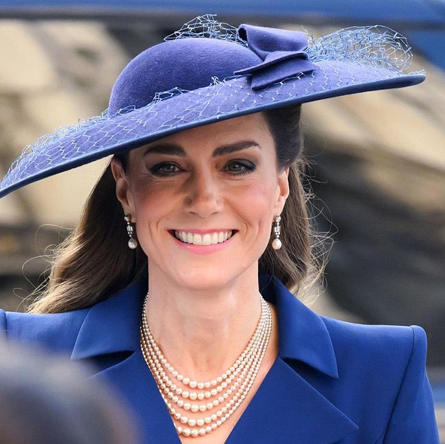 Gaya Klasik Kate Middleton di Commonwealth Day, Terpancar Aura Ratu Inggris