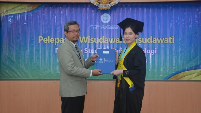 Lulusan tercepat di Psikologi UGM