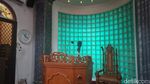 Merah-merah Masjid Baiturrahman di Depok