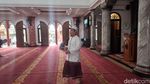 Merah-merah Masjid Baiturrahman di Depok
