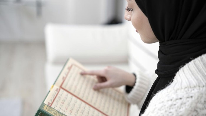 Membaca Al Quran