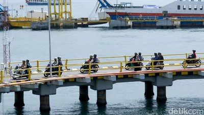 Arus Mudik Lebih Awal Mulai Terlihat di Penyebrangan Ketapang-Gilimanuk