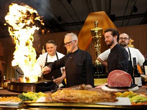 Video: Jamuan After Party Oscar Butuh 13 Kg Kaviar-2 Galon Emas Cair 24 Karat