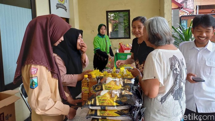 Pasar Murah di Surabaya