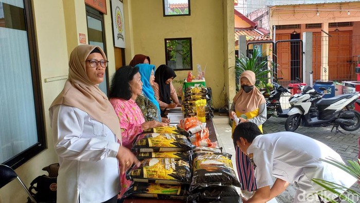 Pasar Murah di Surabaya