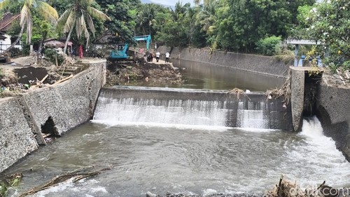 Pemkab Buleleng meninjau lokasi Banjir Bandang di Desa Banjar, Rabu (11/3/2026)