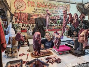 Daging Sapi di Pasar Sederhana Tembus Rp 145 Ribu/kg, Pedagang Resah