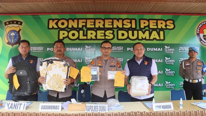 Polres Dumai saat rilis kasus penangkapan