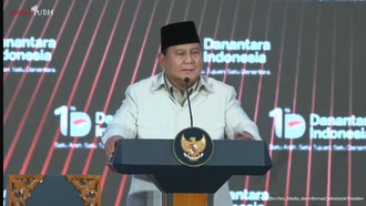 Prabowo Sentil Pengamat Tak Suka Pemerintah Berhasil: Kita Akan Tertibkan