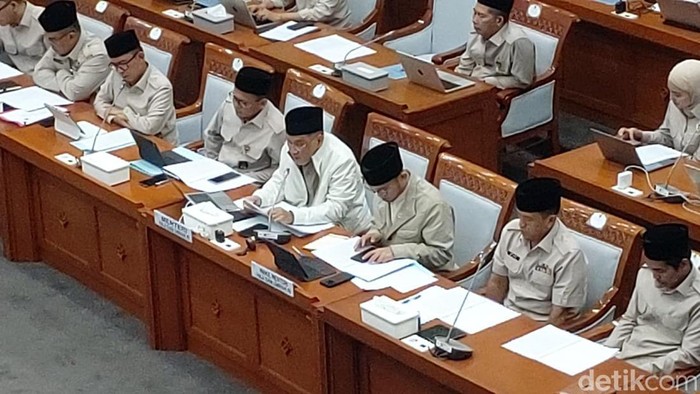 Haji 2026: DPR Akan Cek Apakah Konflik Mekah Menyebabkan Kekacauan?