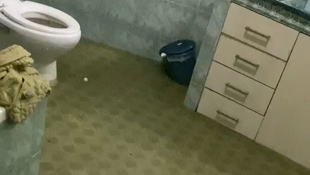 Rumah Katon Bagaskara kebanjiran di Kebayoran Baru, Jakarta Selatan.