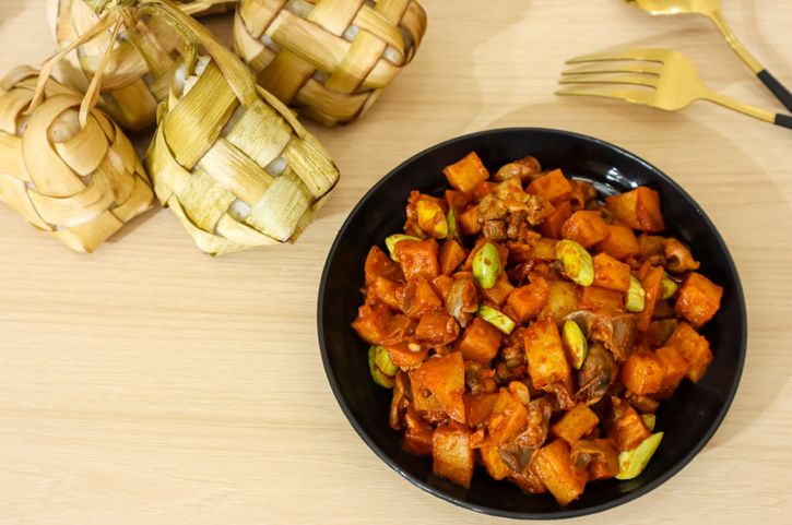 Sambal goreng ati untuk hidangan lebaran.