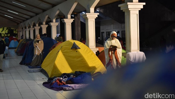 Suasana ITikaf di Masjid Habiburahman Bandung