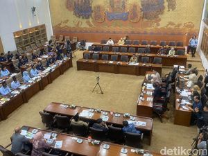 Dirut Agrinas Tak Hadiri Rapat, Anggota Komisi VI DPR Ramai-ramai Protes