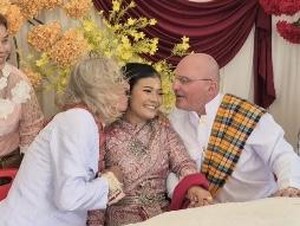 Kontroversi Wanita Menikah dengan 2 Pria, Dapat Mahar Fantastis