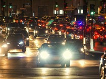 Waspada Microsleep, Punya Trik Andalan Pengusir Kantuk saat Nyetir?