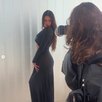 Mengenai bentuk tubuh, Barbie mengaku merasa terpaksa mencintai dirinya justru saat modeling. “Di depan kamera telah mengajarkanku lebih banyak tentang diriku sendiri. Aku selalu merasa sangat kecil secara emosional dan besar secara fisik. Aku merasa tidak spesial. Tapi punya komunitas yang mendukungku membuka mata dalam banyak hal,” ujarnya kepada Vogue. Foto: Instagram @barbieferreira