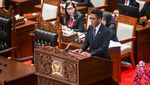 Rapat Paripurna DPR Sahkan Lima Anggota Dewan Komisioner OJK