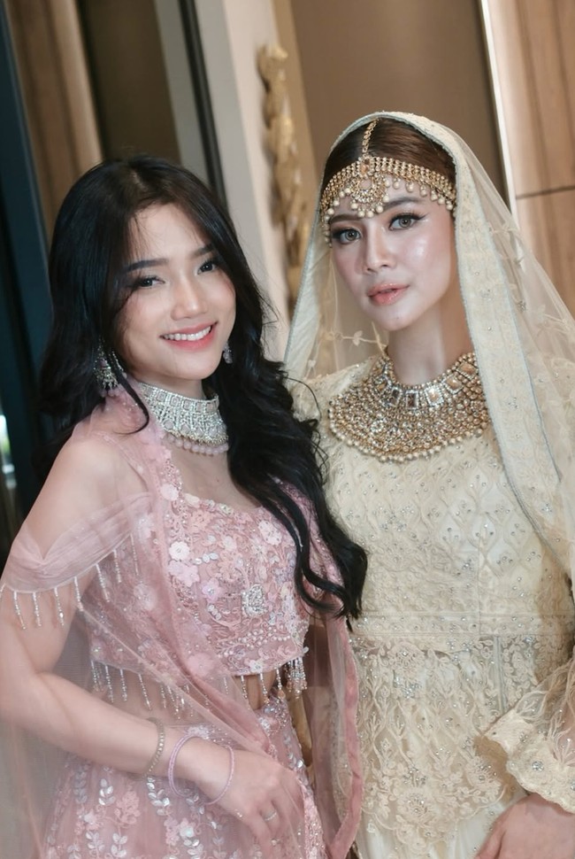 Penampilan Fuji dan Felicya banjir pujian netizen. MasyaAllah cantik2 bgt ya Allah, tulis salah satu komentar. Cantikkk nya kesayangan, komentar lain. Foto: Instagram/@felicyangelista_