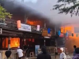 Kebakaran Hebat di Kawasan Wisata Gili Trawangan, Enam Bangunan Ludes