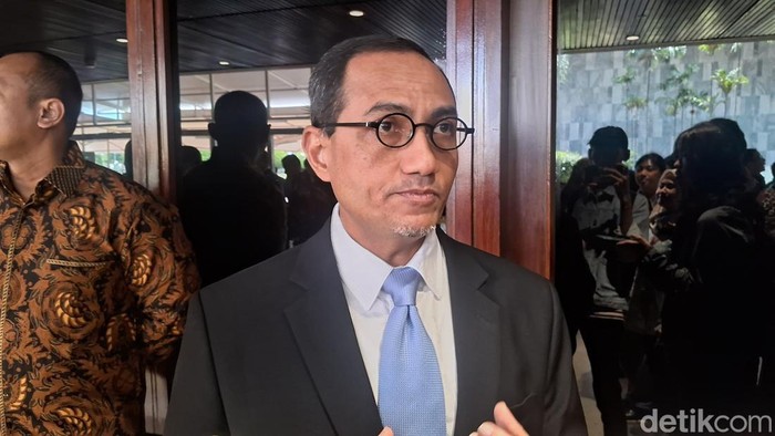 Kepala Eksekutif Pengawas Pasar Modal, Keuangan Derivatif, dan Bursa Karbon Otoritas Jasa Keuangan (OJK), Hasan Fawzi