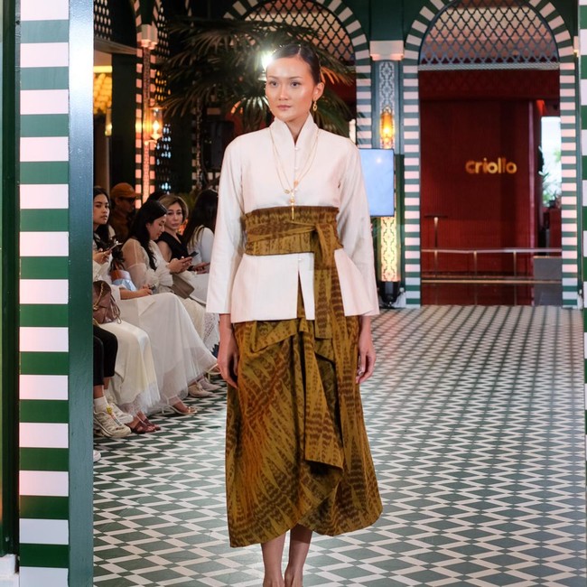 Foto: Koleksi Baju Lebaran 2026 dari OE, Rayakan Kepribadian Manusia yang Unik