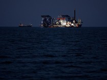 Kapal-kapal Tak Bermusuhan Diizinkan Iran Lewati Selat Hormuz, Asalkan...