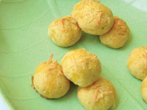 Kue Bola-bola Keju