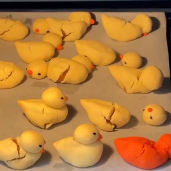 Zonk! 8 Potret Kue Lebaran Core yang Bikin Ngakak