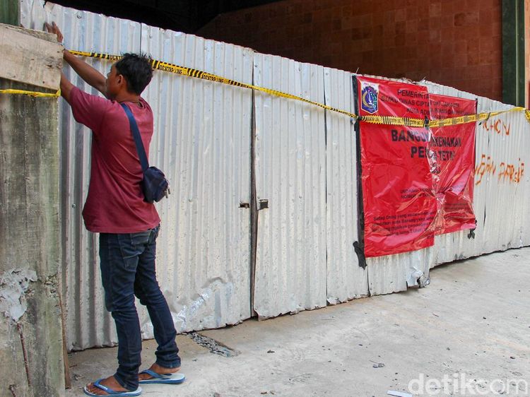 Lapangan Padel di Kebon Pala Disegel karena Pakai Izin Bangunan Kos