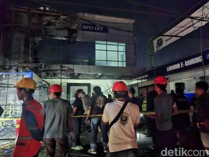 Kebakaran Kantor Bank BPD DIY Wirobrajan, 6 Motor Ikut Ludes