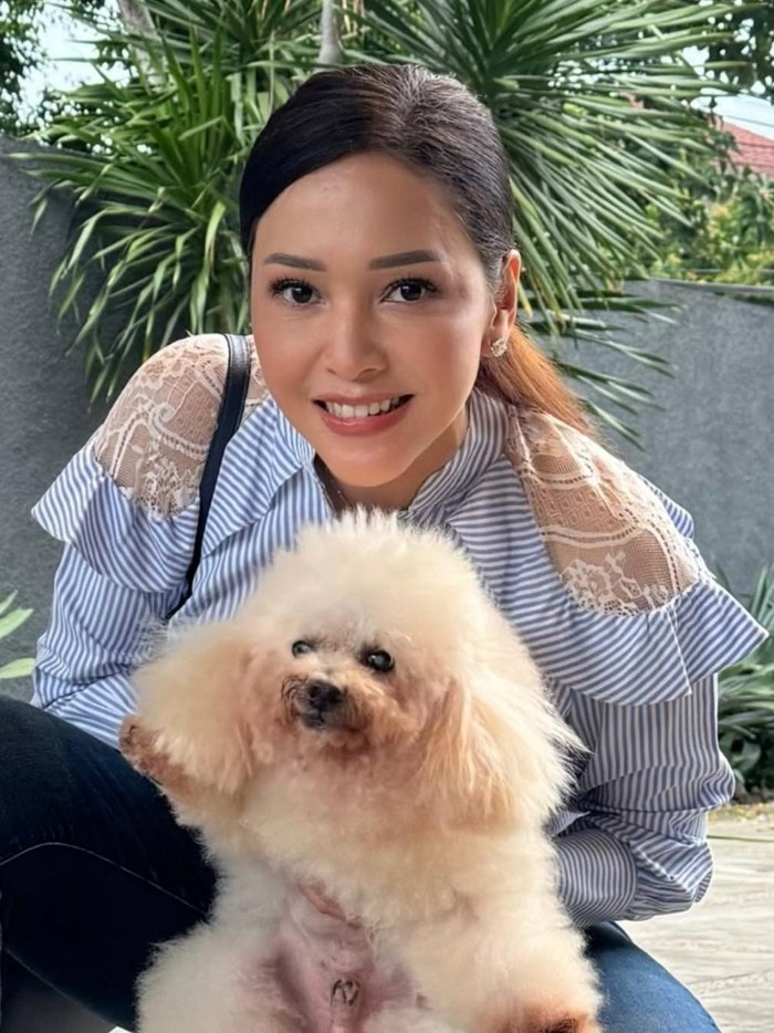Maia Estianty sedih anjing kesayangan mati.