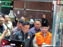 Kata-kata Eks Menag Yaqut Saat Ditahan KPK