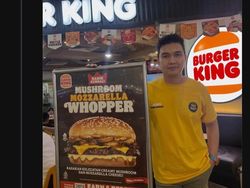 Meme Aldi Taher Spam Promosi Burgernya, Netizen Terngiang-ngiang