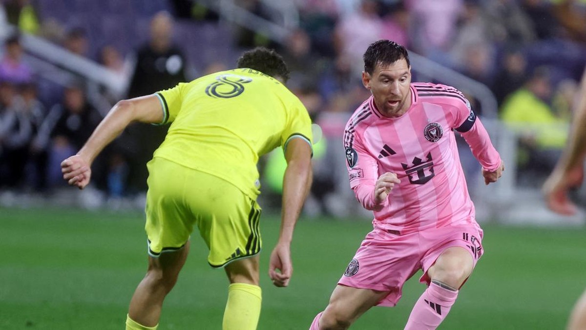 Lionel Messi gagal bikin gol ke-900. (IMAGN IMAGES via Reuters Connect/Alan Poizner)