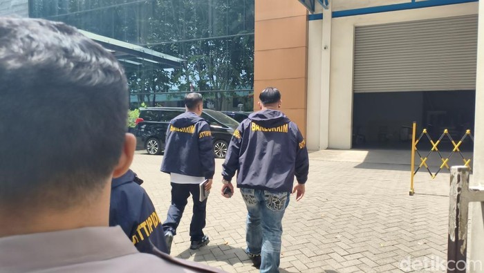 Pengeledahan di Sidoarjo