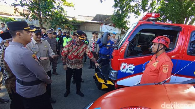 polisi mengecek kesiapan personel menjelang arus mudik 2026