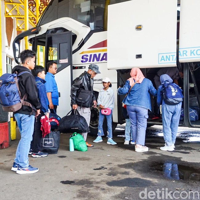 Potret Terminal Jatijajar, Depok Layani Pemudik Pada Lebaran 2026