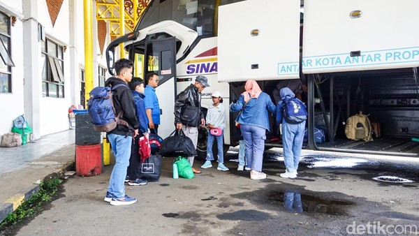 Potret Terminal Jatijajar, Depok Layani Pemudik Pada Lebaran 2026