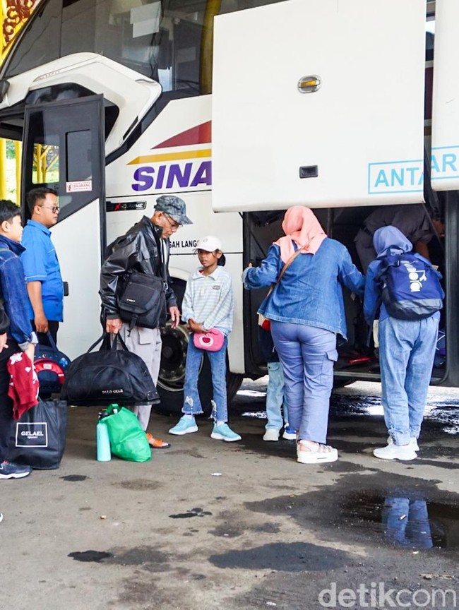 Potret Terminal Jatijajar, Depok Layani Pemudik Pada Lebaran 2026