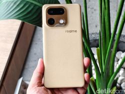 Baru Rilis! Unboxing Realme 16 Pro+ 5G, HP Rp 9 Juta Ini Bawa Apa?