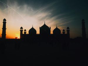 Buka Puasa Jogja Hari Ini 14 Maret 2026 Jam Berapa? Ini Jadwal Lengkapnya