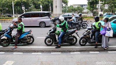 Sulit Dapat Driver, Warga Jakarta Keluhkan Layanan Ojol
